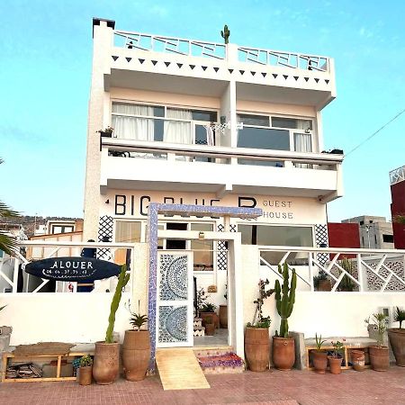 Big Blue Guest House Имсуане Екстериор снимка