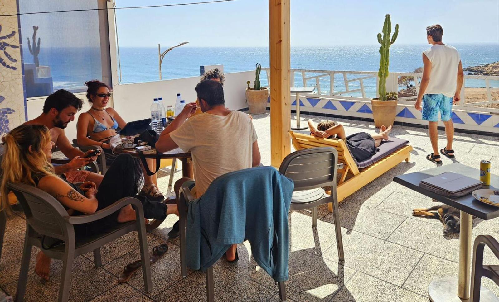 Big Blue Guest House Имсуане Екстериор снимка