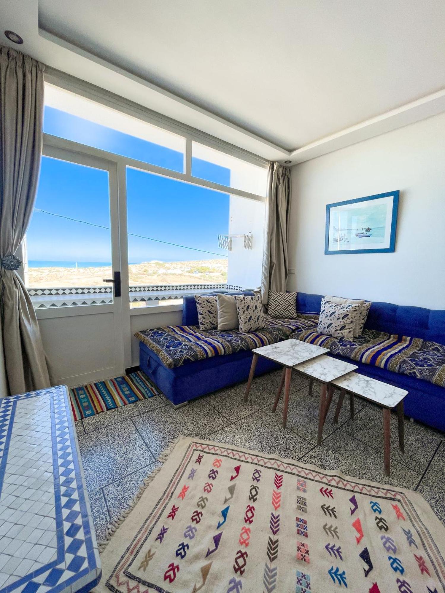 Big Blue Guest House Имсуане Екстериор снимка